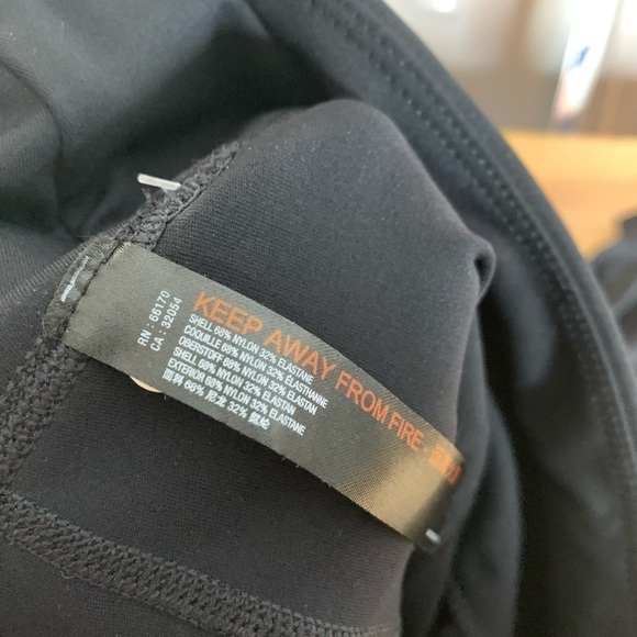 NEW Free People Black Wave Rider Leggings Size Medium - Picture 16 of 16